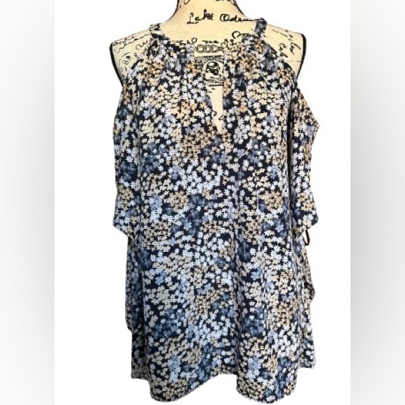 MICHAEL Michael Kors. Top cold shoulder blouse. Size OX - Picture 2 of 13
